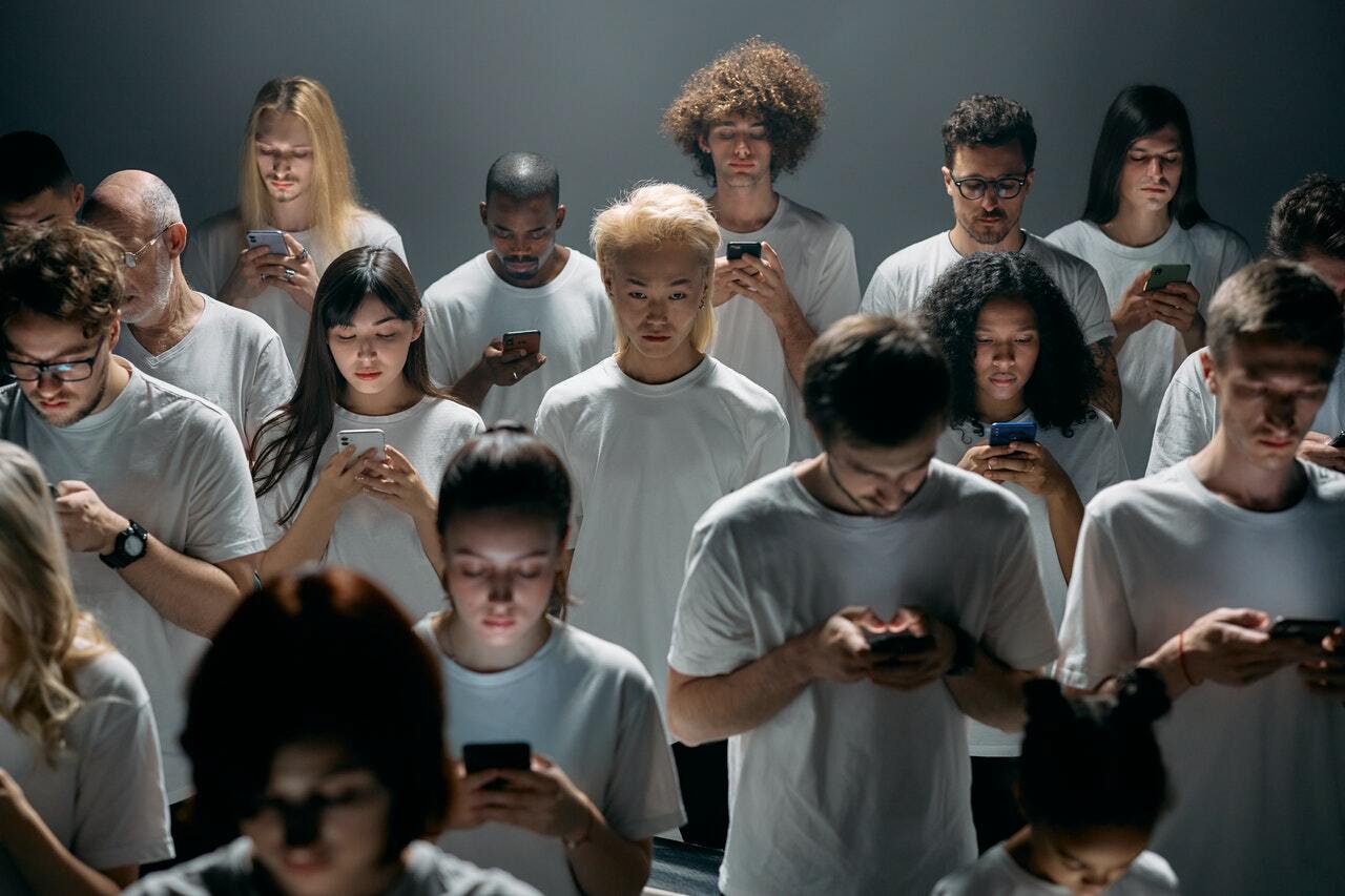 people using their smartphones